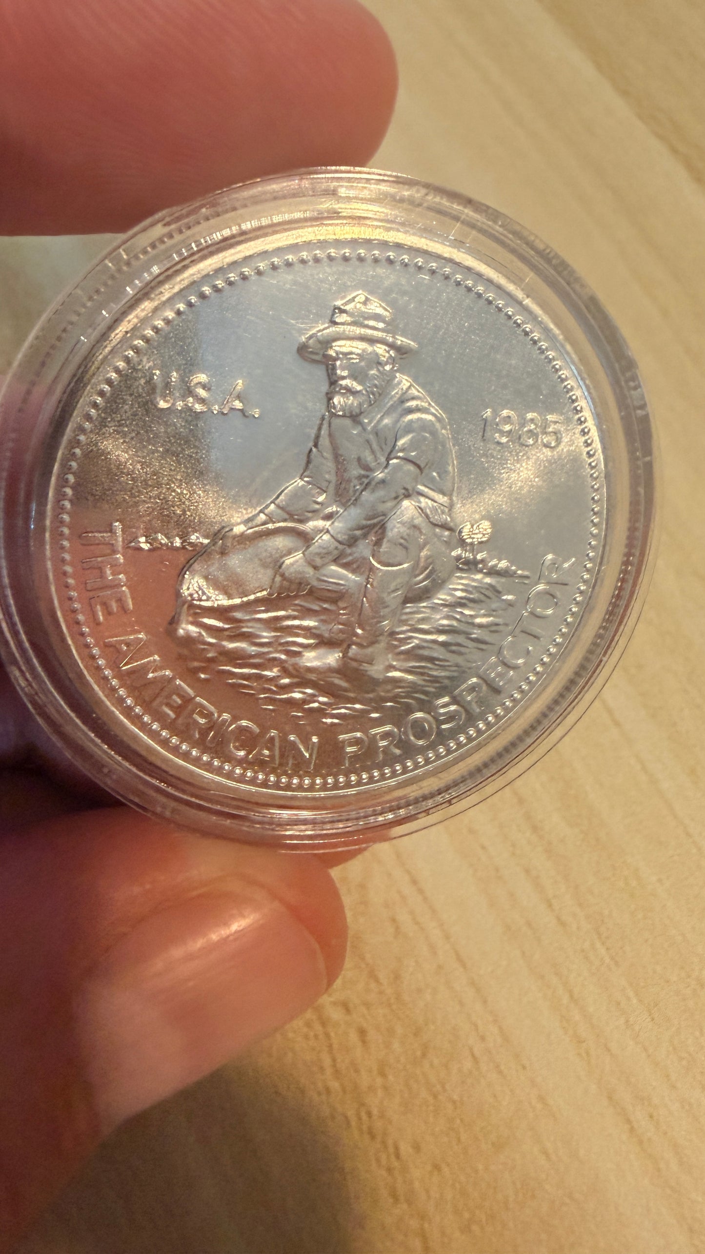 1985 American Prospector 1 Troy Oz Silver Round Mint Condition