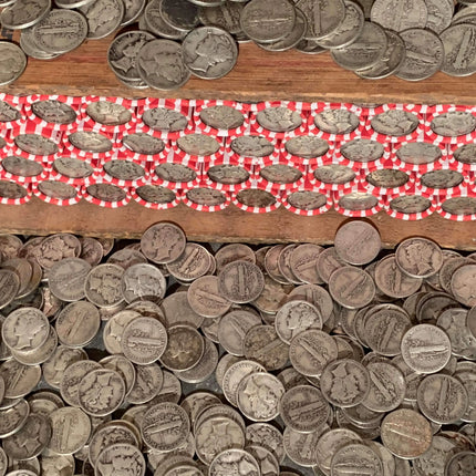 VINTAGE RED & WHITE BANK ROLL WITH A SILVER DIME Wholesale Wheat Cents