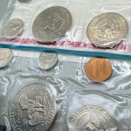 1977 Double Mint Proof Set U.S. Mint Original Government Packaging Genventro