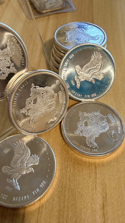 1982 Silver Eagle USA Vtg .999 Silver 1 oz Round Monex International Mint