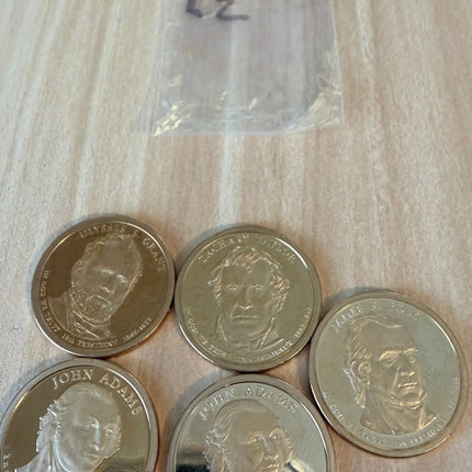 5 x US $1 One Dollar Golden Presidential Coins - Lot of 5 Unique Coins (L2) Genventro