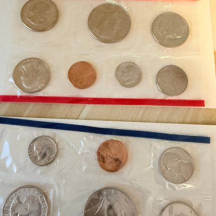 1981 P&D Uncirculated US Coin Set in Original Mint Packaging Genventro